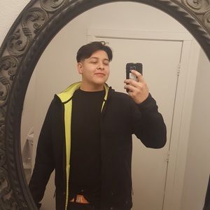 Meet your Posher, Diego